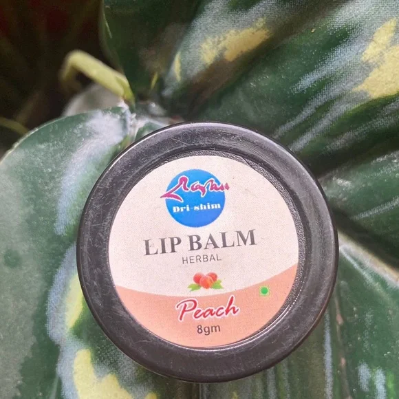 Dri-Shim Tibetan Herbal lip balm with different flavour - Picture 7 of 9